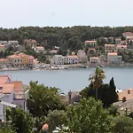 7942a