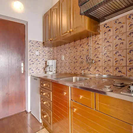 7942a * Mali Lošinj