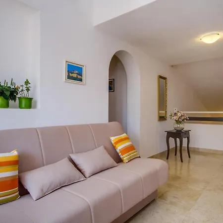 Appartamento 7942a Mali Lošinj